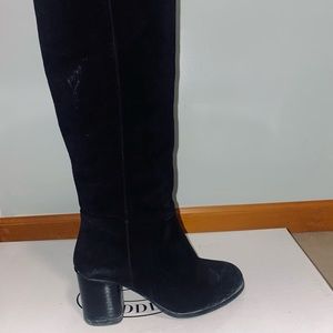 Steve Madden Oscar Suede Boots